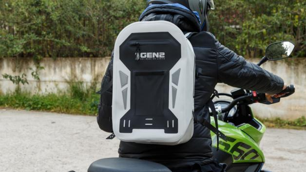 Το αδιάβροχο Backpack της Gen2, λαμβάνει πιστοποίηση IPX7. 