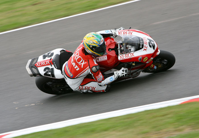 WSBK: Biaggi & Bayliss πρωταγωνιστές