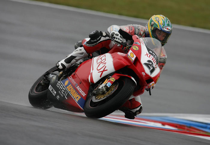 WSBK: Μοιρασιά Haga-Bayliss