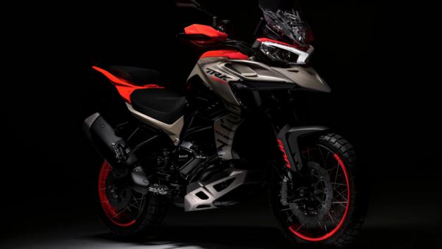 Benelli TRK 800: Με 19άρη τροχό και 22 λίτρα ρεζερβουάρ 