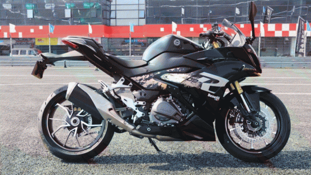 Benelli Tornado 402: Με dash cam και σύστημα πλοήγησης turn-by-turn 