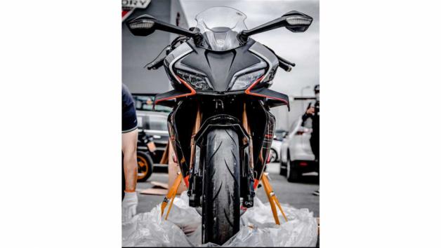 CFMOTO 450SR: Αποκάλυψη με φωτογραφίες CFMOTO 450SR: Αποκάλυψη με φωτογραφίες