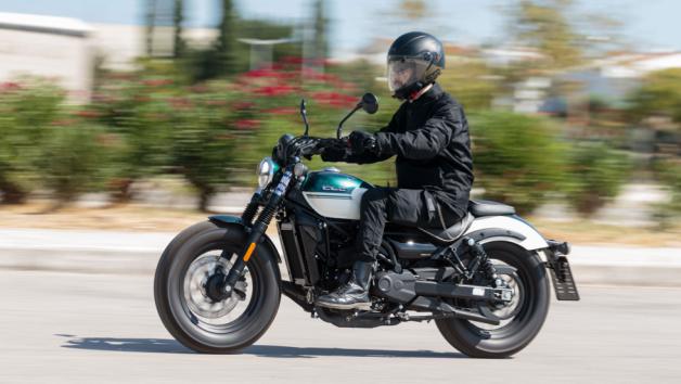 Δοκιμή CFMOTO 250 CL-C Δοκιμή CFMOTO 250 CL-C