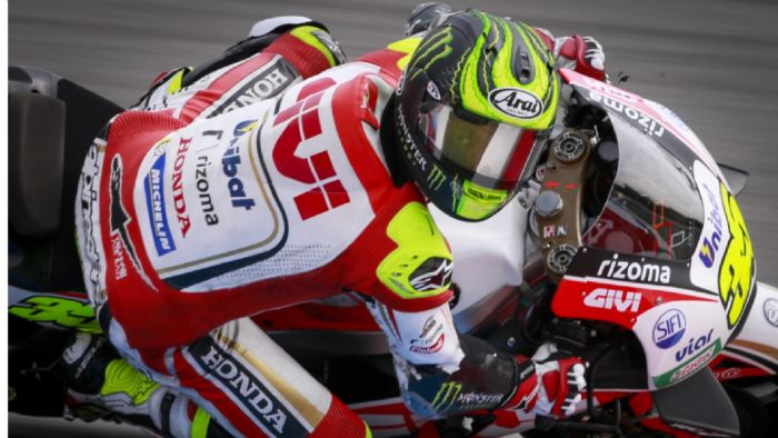 Εξαιρετικός ο Cal Crutchlow, κέρδισε τον σημερινό αγώνα. Εξαιρετικός ο Cal Crutchlow, κέρδισε τον σημερινό αγώνα.