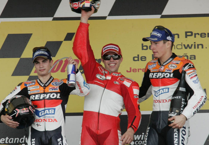 Πρώτη νίκη για την Ducati του Capirossi