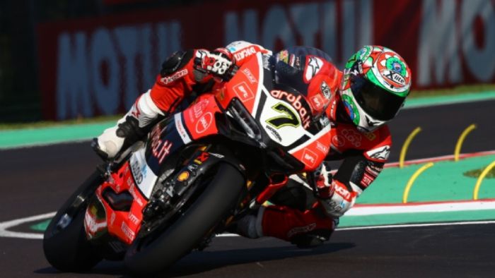 Δεύτερη διπλή νίκη για την σεζόν του 2016 πέτυχε στην Imola ο Chaz Davies. Δεύτερη διπλή νίκη για την σεζόν του 2016 πέτυχε στην Imola ο Chaz Davies.