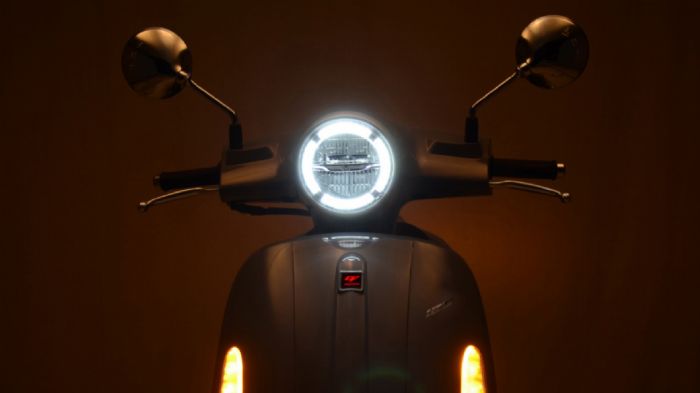 Daytona Orama: Κλασικό scooter με ABS, TCS και αυτονομία 435 χλμ