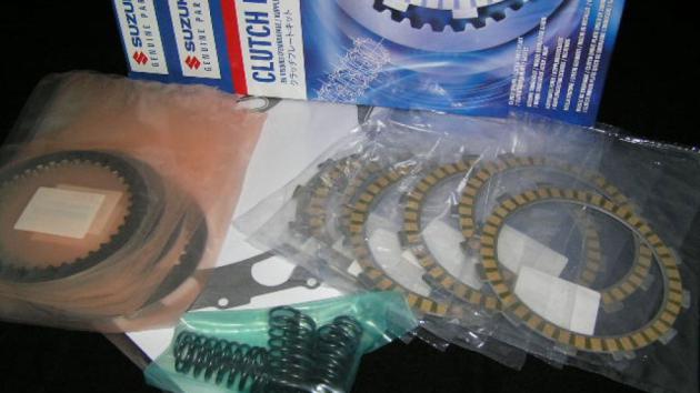 Suzuki σετ δίσκοι συμπλέκτη (γνήσιο) για Suzuki GSX-R 1000 Suzuki σετ δίσκοι συμπλέκτη (γνήσιο) για Suzuki GSX-R 1000