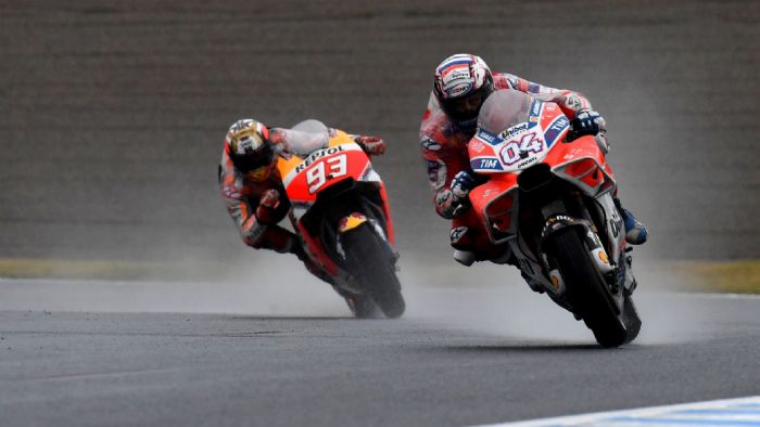 Ο Marquez ρίσκαρε παίζοντας τα όλα για όλα, χωρίς τελικά να καταφέρει να περάσει τον Dovi.