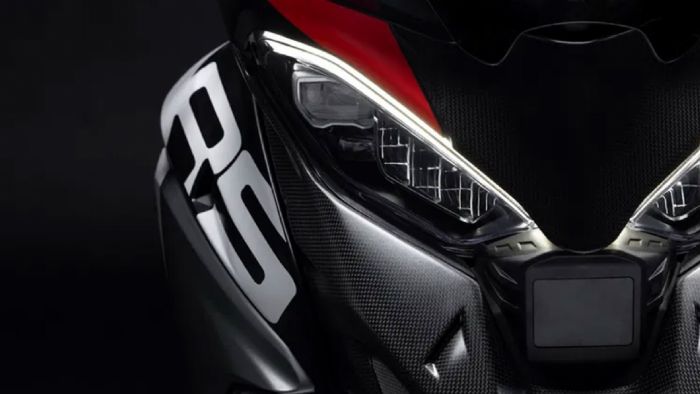 Η νέα Ducati Multistrada V4 RS γίνεται η πρώτη Multistrada που εξοπλίζεται με τον θρυλικό κινητήρα Desmosedici Stradale 1.103 κ.εκ. από την Panigale V4.