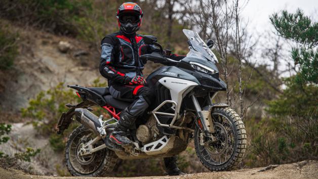 Ducati: Νέος εξοπλισμός αναβάτη 2023 Ducati: Νέος εξοπλισμός αναβάτη 2023