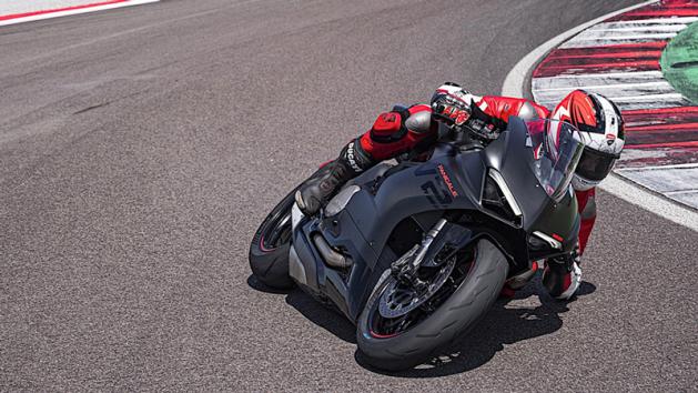 Ducati Panigale V2: Διαθέσιμο σε νέο χρώμα «Black on Black»