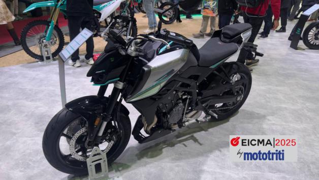 ΕICMA 2025 - KOVE 450R