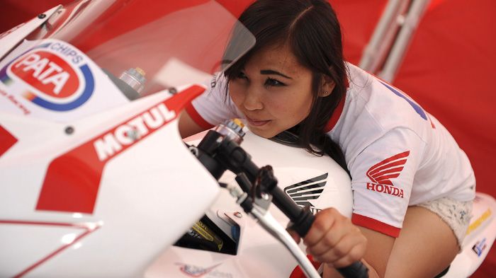 Το ενιαίο Ευρωπαϊκό Κύπελλο Νέων που υποστηρίζεται από την Pata Honda θα έχει απ Το ενιαίο Ευρωπαϊκό Κύπελλο Νέων που υποστηρίζεται από την Pata Honda θα έχει από το 2015 και θηλυκές παρουσίες.