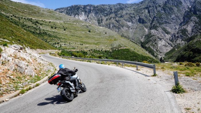 Το 2024 οι Ευρωπαίοι αγόρασαν πάνω από 1 εκατομμύριο μοτοσυκλέτες