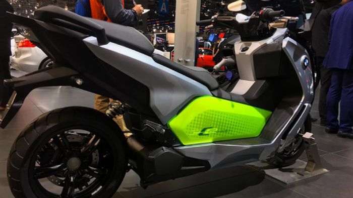 To BMW C-Evolution στην έκθεση του Παρισιού. 