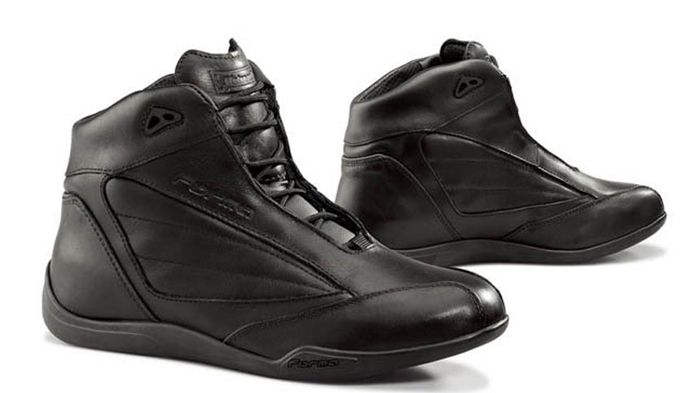 Τα Forma Metropolitan θα τα βρείτε στην POLS σε νέα τιμή προσφοράς 79 ευρώ έναντ Τα Forma Metropolitan θα τα βρείτε στην POLS σε νέα τιμή προσφοράς 79 ευρώ έναντι αρχικής τιμής 89 ευρώ. Περισσότερα στο τηλ. 800 111 7657.