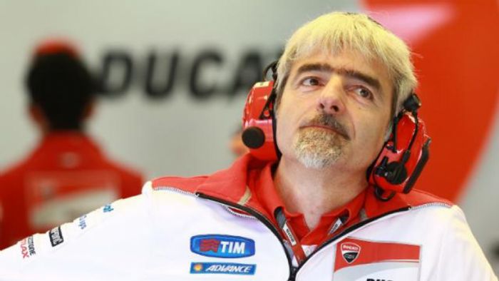 Φανερά δυσαρεστημένος και ιδιαίτερα αιχμηρός ο Gigi Dall Igna. Φανερά δυσαρεστημένος και ιδιαίτερα αιχμηρός ο Gigi Dall Igna.