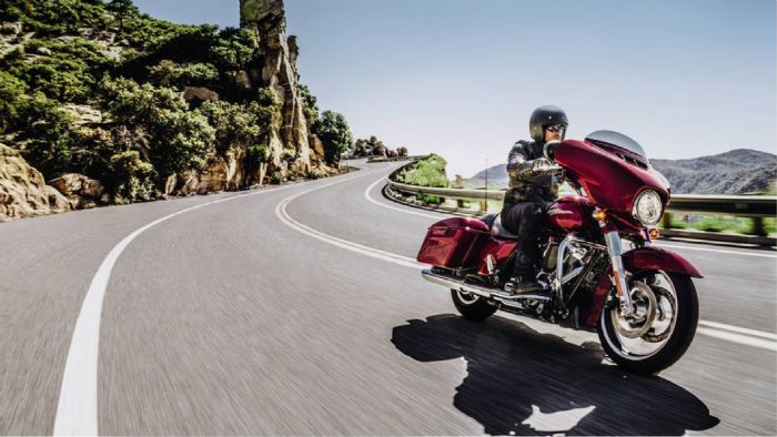 Η νέα σειρά Touring μοτοσυκλετών της Harley-Davidson.