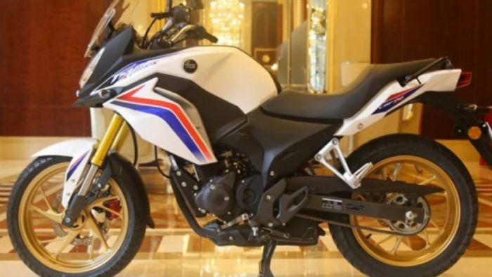 Αυτό είναι το Honda CBF190X
Αυτό είναι το Honda CBF190X
