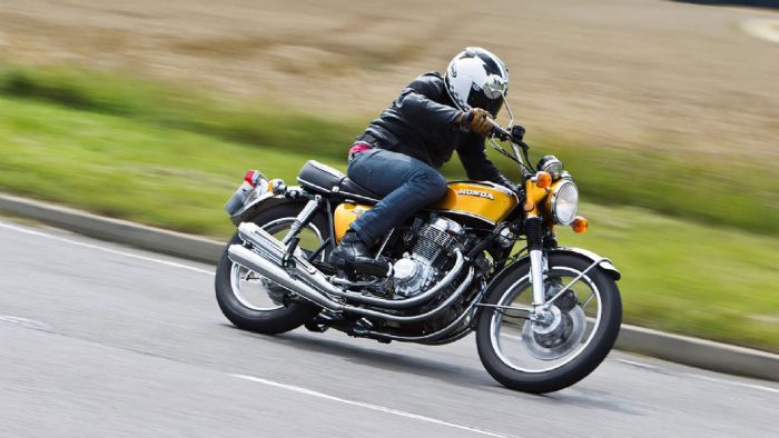  Honda δεν ήθελε απλώς να φτιάξει ένα καλό μοντέλο. Ήθελε να δημιουργήσει τη μοτοσυκλέτα του μέλλοντος και να την κάνει προσιτή σε όλους.