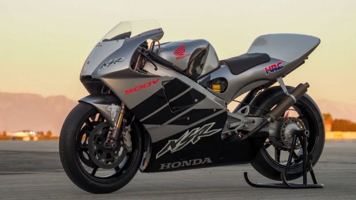 Honda NSR500V του 1997 δημοπρατήθηκε και πουλήθηκε σε τιμή-σοκ!