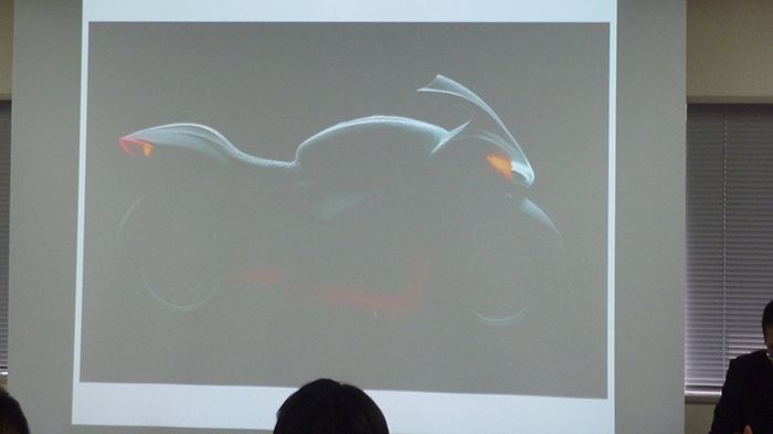 Αναγνωρίζουμε εδώ την πηγή κάθε πρόσφατης φημολογίας περί νέου Hayabusa; Είμαστε στο σημείο μηδέν της επιδημίας.