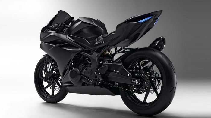 Όχι commuter - sport αλλά σκέτο sport και μάλιστα σε μεγάλες ποσότητες, υπόσχεδτ Όχι commuter - sport αλλά σκέτο sport και μάλιστα σε μεγάλες ποσότητες, υπόσχεδται η Honda με το CBR 250RR.