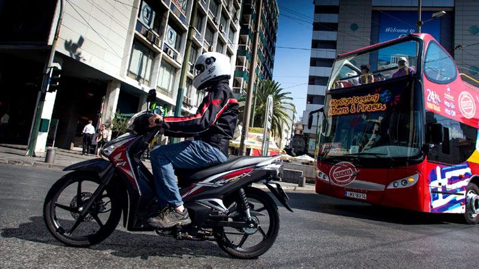 City Tour, με τον πιο οικονομικό και γρήγορο τρόπο, καβάλα στο νέο Supra-X Helmi City Tour, με τον πιο οικονομικό και γρήγορο τρόπο, καβάλα στο νέο Supra-X Helmin της Honda. Ο διάδοχος του Innova έφτασε και σας περιμένει.