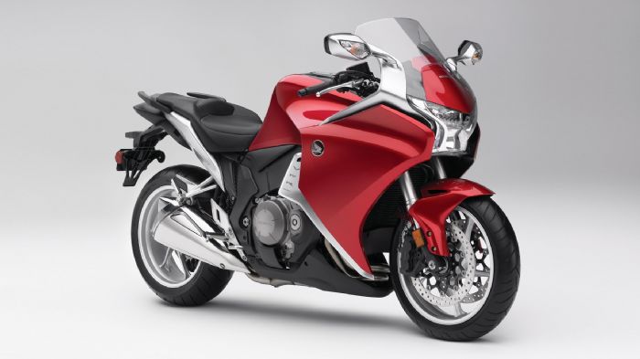 Ανάκληση VFR1200F για πρόβλημα στον άξονα μετάδοσης 