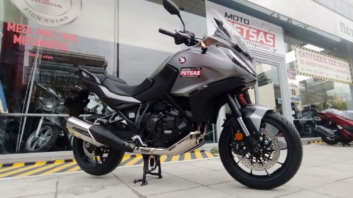 Οδήγησε το νέο Honda NT1100