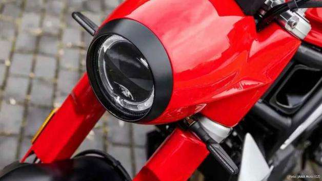 Η Jawa επιστρέφει στην Ευρώπη με νέο δικύλινδρο μοντέλο.