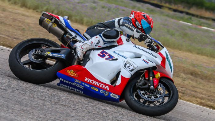 Ο νικητής Μιχάλης Κουτσουμπός Ο νικητής Μιχάλης Κουτσουμπός