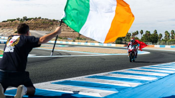 Στο Circuito de Jerez – Angel Nieto, στις 19 Οκτωβρίου 2025, ο Benat Fernandez της ομάδας #109 Retro Traffic KOVE πέτυχε μια από τις πιο θεαματικές νίκες της χρονιάς.