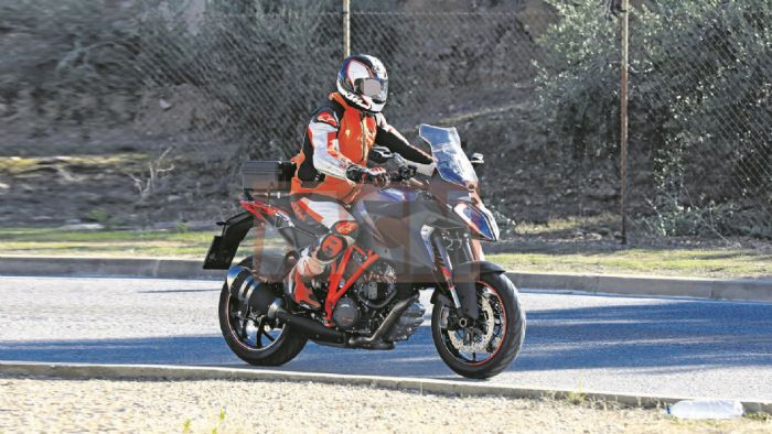 Νέος προβολέας και φαίρινγκ