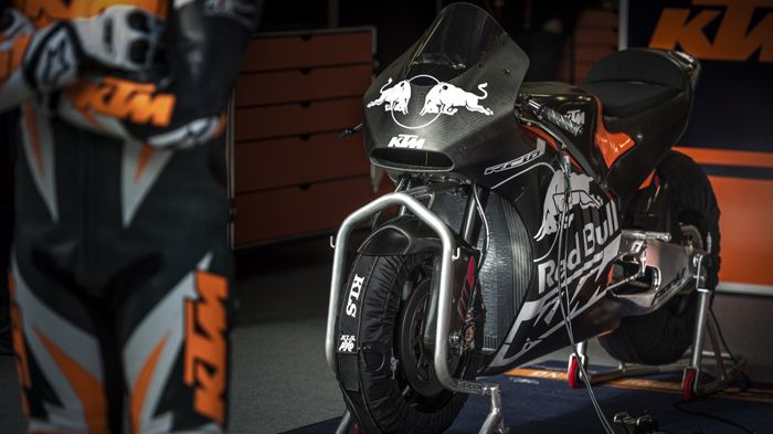 Το ΚΤΜ RC16 είναι εδώ. Το ΚΤΜ RC16 είναι εδώ.