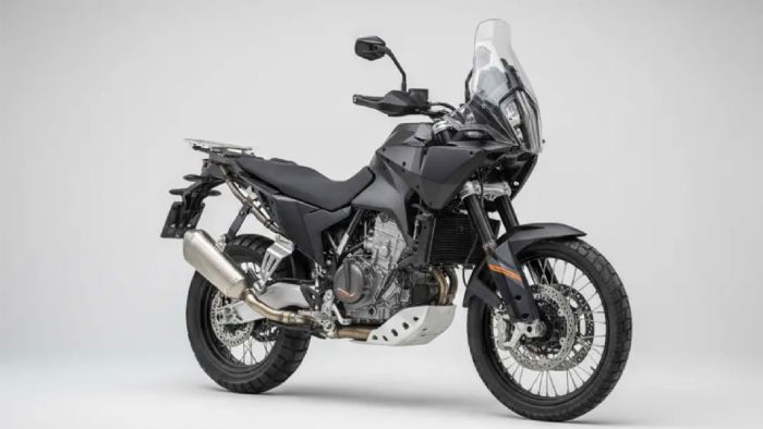 Η KTM έχει εντοπιστεί τους τελευταίους μήνες να δοκιμάζει μια νέα σειρά δικύλινδρων μοντέλων, τα οποία φωτογραφήθηκαν σε ευρωπαϊκούς δρόμους. Οι εκδόσεις που διακρίθηκαν περιλαμβάνουν naked, adventure