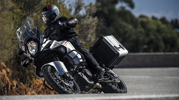 Με 160 ίππους και πλήρες πακέτο ηλεκτρονικών συστημάτων παρουσιάστηκε το 1290 Su Με 160 ίππους και πλήρες πακέτο ηλεκτρονικών συστημάτων παρουσιάστηκε το 1290 Super Adventure.