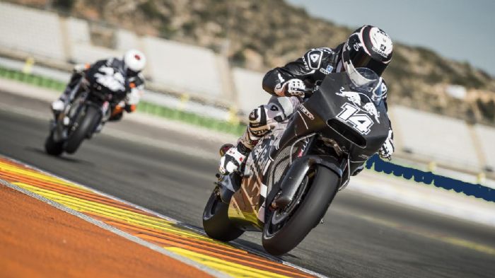 Βήματα μπροστά στην εξέλιξη της RC16, διαπίστωσαν οι Kallio και DePuniet. Βήματα μπροστά στην εξέλιξη της RC16, διαπίστωσαν οι Kallio και DePuniet.