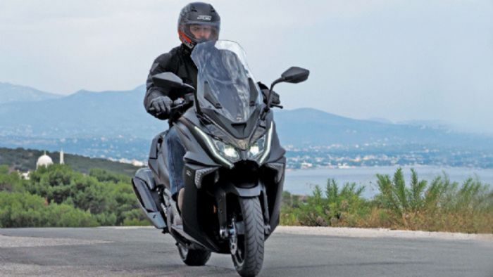 Το νέο Kymco AK550 Το νέο Kymco AK550