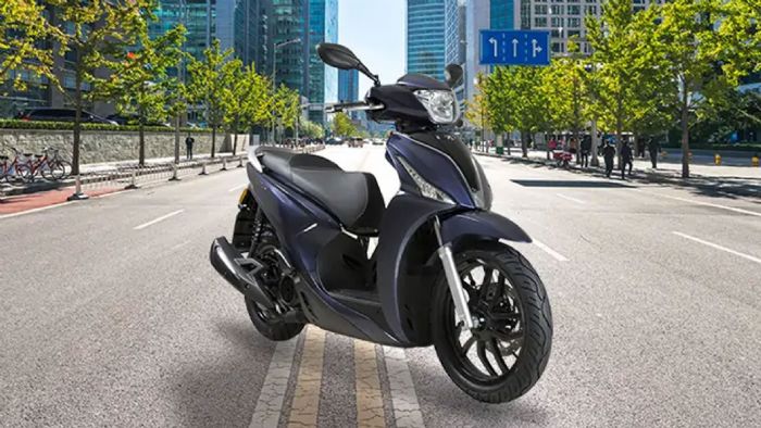 Στην κατηγορία των scooter που ξεφεύγουν από τα 125 κυβικά, το Kymco People S200i ξεχωρίζει με τον συνδυασμό δύναμης και οικονομίας. Εξοπλίζεται με τον 4-βάλβιδο, αερόψυκτο κινητήρα G5 ECO, απόδοσης 1