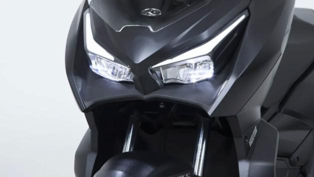 Το νέο Kymco Dink X 125 φέρνει τη φιλοσοφία της adventure μοτοσυκλέτας στη μικρή Το νέο Kymco Dink X 125 φέρνει τη φιλοσοφία της adventure μοτοσυκλέτας στη μικρή κατηγορία των scooters, δίνοντας έναν εντελώς νέο χαρακτήρα στις καθημερινές μετακινήσεις.