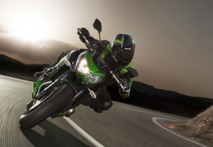 Και επίσημα το νέο Ζ800 από την Kawasaki. Τα πλήρη τεχνικά χαρακτηριστικά του θα Και επίσημα το νέο Ζ800 από την Kawasaki. Τα πλήρη τεχνικά χαρακτηριστικά του θα ανακοινωθούν στη διεθνή έκθεση Intermot.