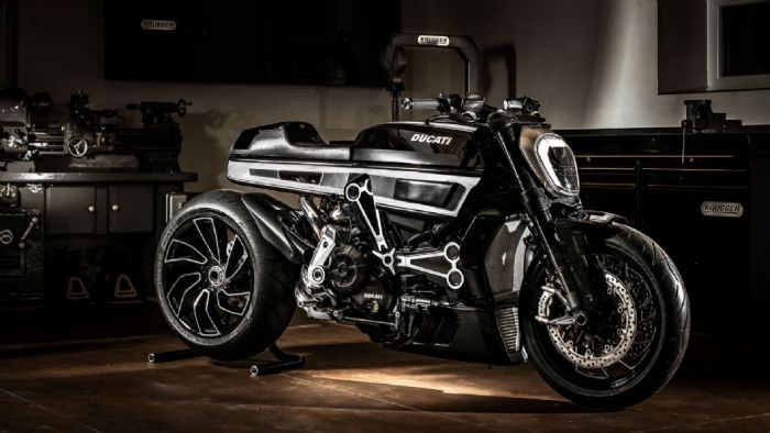 Μια φουτουριστική cruiser Ducati Μια φουτουριστική cruiser Ducati