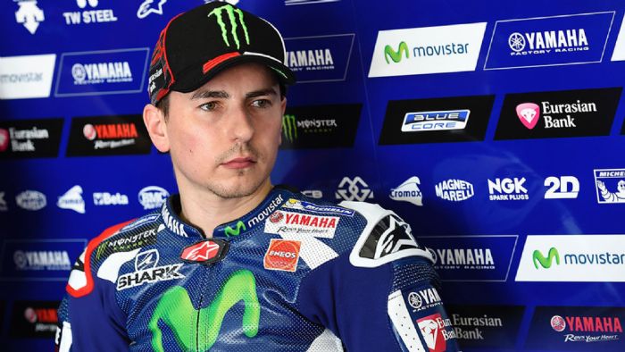 Τα εύσημά του έδωσε ο Jorge Lorenzo στον Marc Marquez για το τρίτο του πρωτάθλημ Τα εύσημά του έδωσε ο Jorge Lorenzo στον Marc Marquez για το τρίτο του πρωτάθλημα στην μεγάλη κατηγορία.