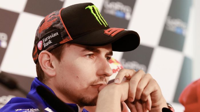Τι είπε ο Jorge Lorenzo για τον αγώνα του Sachsenring, στον οποίο απέτυχε και πά Τι είπε ο Jorge Lorenzo για τον αγώνα του Sachsenring, στον οποίο απέτυχε και πάλι να μείνει ανταγωνιστικός;