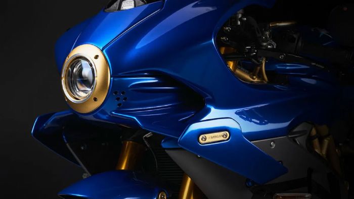 Η MV Agusta ανοίγει ένα νέο, εξαιρετικά εκλεπτυσμένο κεφάλαιο στην ιστορία της μ Η MV Agusta ανοίγει ένα νέο, εξαιρετικά εκλεπτυσμένο κεφάλαιο στην ιστορία της με το πρόγραμμα Sartoria Meccanica, που μεταφράζεται ως Μηχανική Ραπτική.