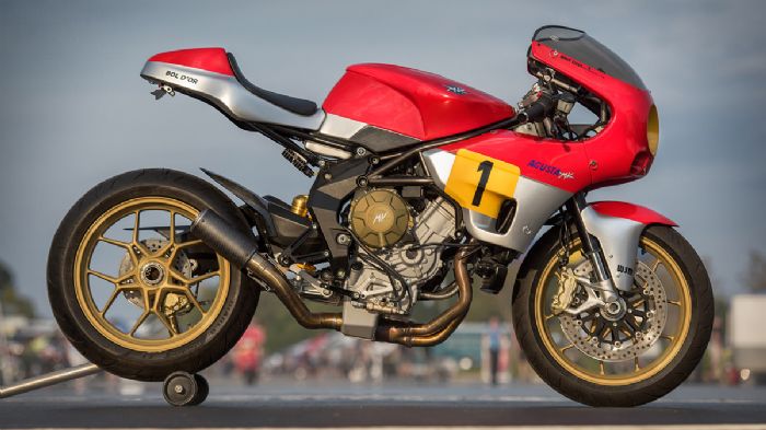 Κλασικές endurance γραμμές αλλά πάνω σε μια καθ΄όλα σύγχρονη και σοβαρή βάση.