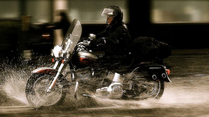 Φθινοπωρινή μπόρα; Έτσι θα την αντιμετωπίσεις... Φθινοπωρινή μπόρα; Έτσι θα την αντιμετωπίσεις...