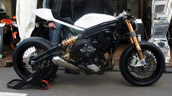 Δημιουργήθηκε για να παρουσιαστεί στο φεστιβάλ Glemseck 101, τώρα κάνει ηλεκτρονικά τον γύρο του κόσμου.